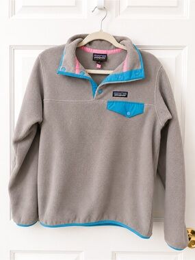 Patagonia Gray Fleece Pullover with Turquoise Trim and Pink Accent